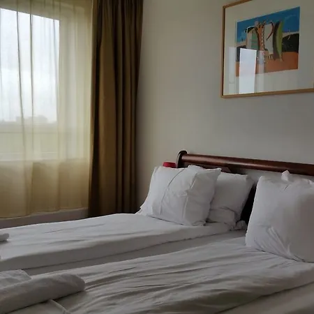 Hotell Art Rotterdam-fully Renovated 4*